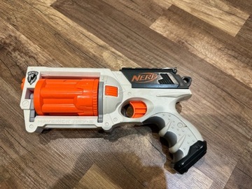 Pistolet Hasbro Nerf Maverick Rev-6 A7998