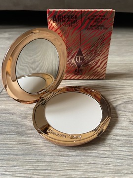 Charlotte Tilbury Airbrush Flawless Finish Powder 