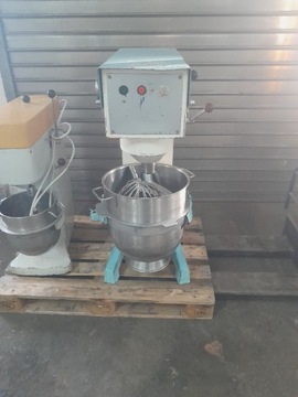 Ubijaczka planetarna Bear Varimixer 40