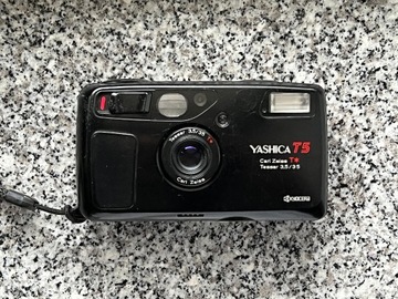 YASHICA T4 z CARL ZEISS TESSAR 35/3.5 T*