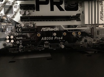 ASRock AB350 PRO4 Ryzen 1,2,3,5 gen.