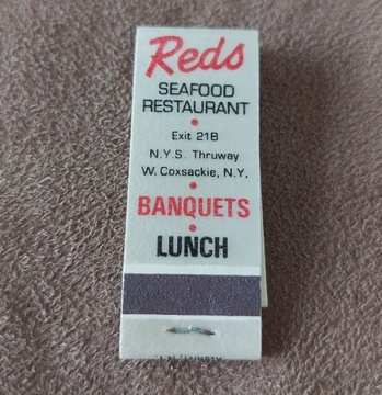 Zapałki. Reds restaurant seafood. 4.5 sm x 2 sm