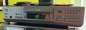 Odtwarzacz CD Technics SL-PS670D
