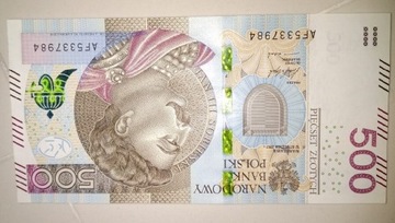 Banknoty 500 PLN z jednej serii