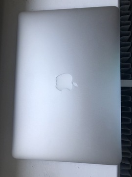 MacBook Air 13 uszkodzona płyta główna