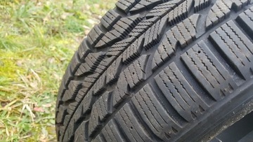 Jak nowa opona Firestone Winterforce 2 215/50r17