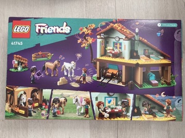 Lego Friends stajnia 41745
