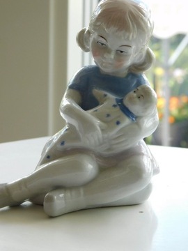 Figurka dziewczynki z lalka Wagner&Apel Lippelsdor