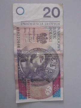 Banknot 20 zł, ciekawy numer AR8222666