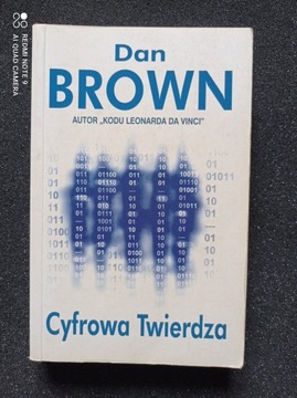 Cyfrowa twierdza - Dan Brown