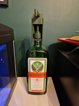 Jägermeister butelka 1,75l  nalewak pompka nalewak