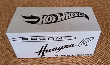 Hot Wheels Premium RLC  __ '21 Pagani Huayra R __