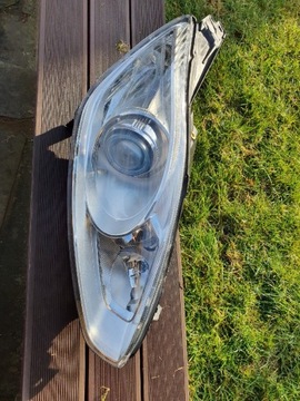 Lampa ksenon prawa Ford C Max mk2 uszkodzony klosz