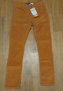 Nieużywane nowe sztruksowe spodnie okaidi 122cm