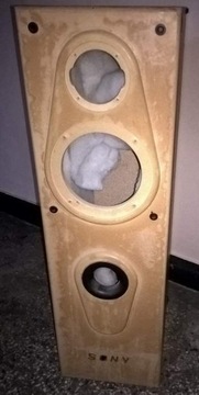 Duża skorupka kolumny SONY na 2 głośniki.