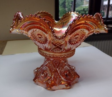 Marigold Carnival glass 1910-20 rok