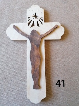 Krzyż drewniany ozdobny na ścianę rękodzieło 25cm