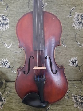 Stare lutnicze skrzypce 4/4 sygn. B. Lioets 1919