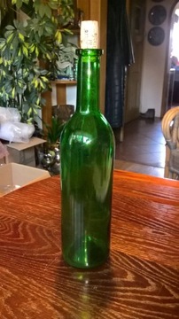 Zielona butelka (451)