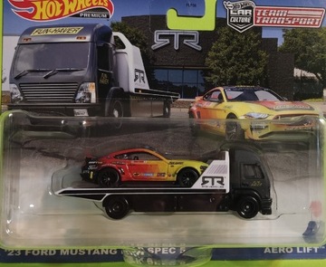 Hot Wheels Team Transport  Ford Mustang 