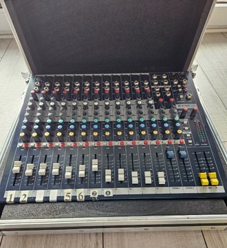 Soundcraft EPM12 Mikser +walizka