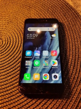 Smartfon Xiaomi model MAG138 uszkodzony