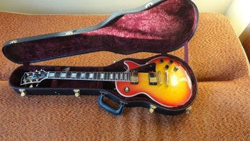 Gibson Les Paul Custom. Heritage Cherry.2011 Model