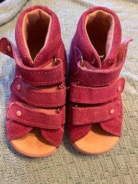 Kapcie / sandały dla dziewczynki rozmiar21
