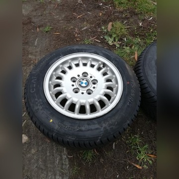 Zimowe opony z alufelgami do BMW 15"