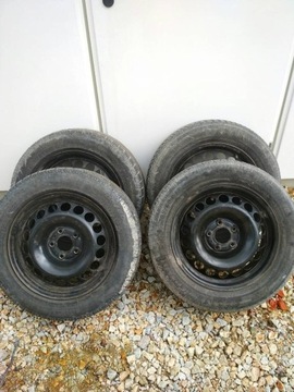 Felgi stalowe z oponami Audi 205/60 r16