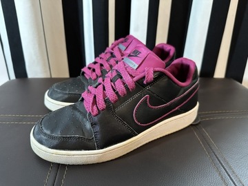 BUTY DAMSKIE NIKE R.38,5