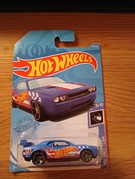 Hot Wheels Dodge Challenger Drift Car