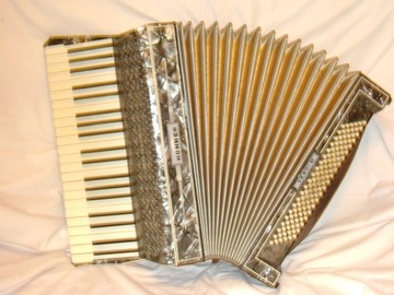 Akordeon HOHNER VERDI III Super Stan 