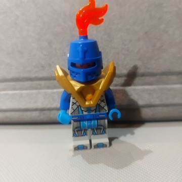 Lego figurka Nexo Knight Soldier Pearl Gold Armor