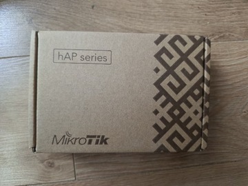 MikroTik hAP ac lite (750Mb/s b/g/n/ac)