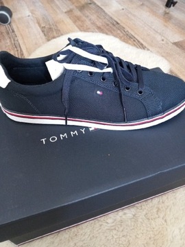 Buty Tommy Hilfiger, rozmiar 41, nowe