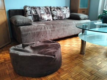 Rozkładana sofa / kanapa + 2 pufy