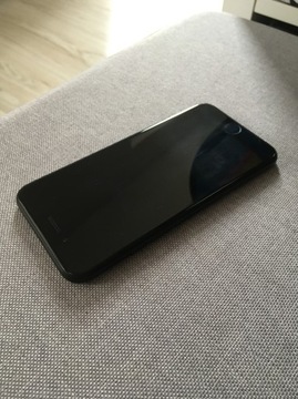 Apple iPhone SE (2020) 3 GB / 64 Gb, czarny, oryg. bateria 100%