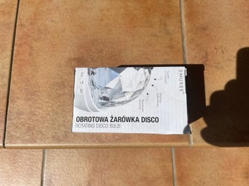 Nowa obrotowa żarówka disco