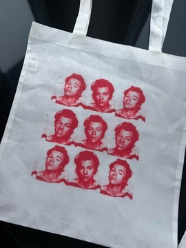 biała torba tote bag Harry Styles