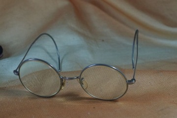 stare okulary typu lenonki