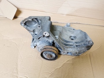 Wspornik , łapa  alternatora 90502770 OPEL Z18XE