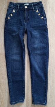 Granatowe spodnie jeansy M SARA XS / S guziki