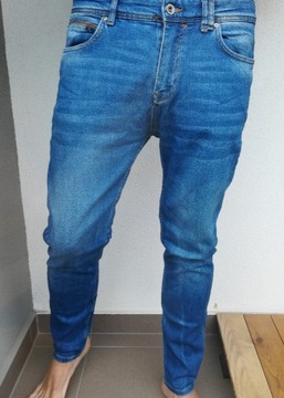 Spodnie jeansy męskie klasyczne rozmiar 44 Zara