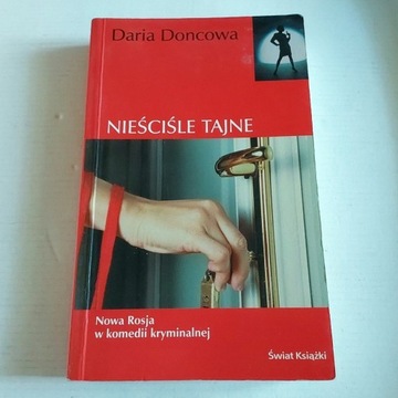 Nieściśle tajne - Daria Doncowa