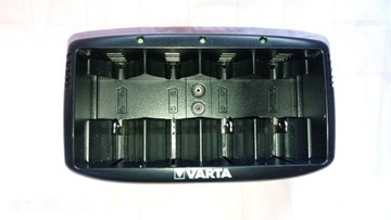Ładowarka akumulatorow NiMh Varta, D,C,AA,AAA,9 V.