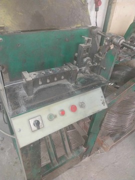 Maszyna do prostowania drutu