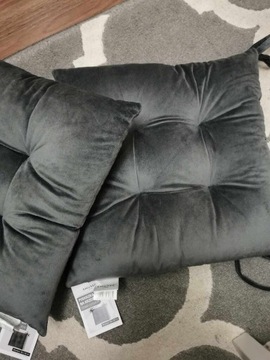 Poduszki na siedzisko, szare, nowe, 2 szt. 50 zł 