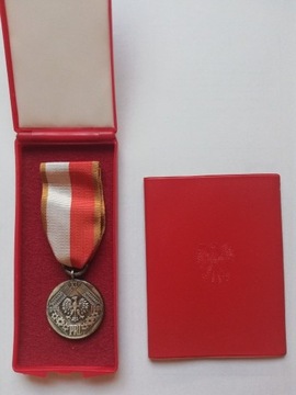 Medal 40-lecia Polski Ludowej - 1984 - ładny stan