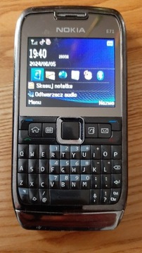 Telefon Nokia model E71 bez simloka 